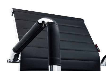 Офисное кресло Jarick Strong Black (Черный) Офисное кресло Jarick Strong Black (Черный)